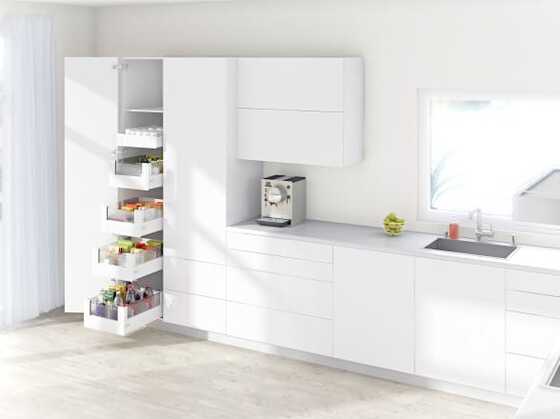 Зручний доступ та зберігання – це шафа для запасів SPACE TOWER