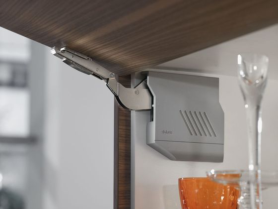 Cache gris pour porte relevable AVENTOS HK-S Blum