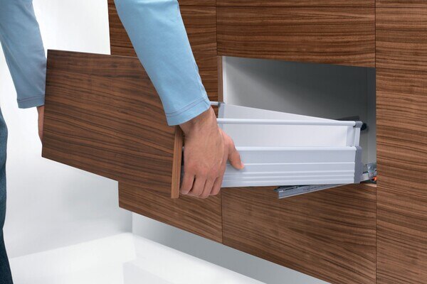 Монтаж шухляди TANDEMBOX plus з високим фасадом – це дуже просто