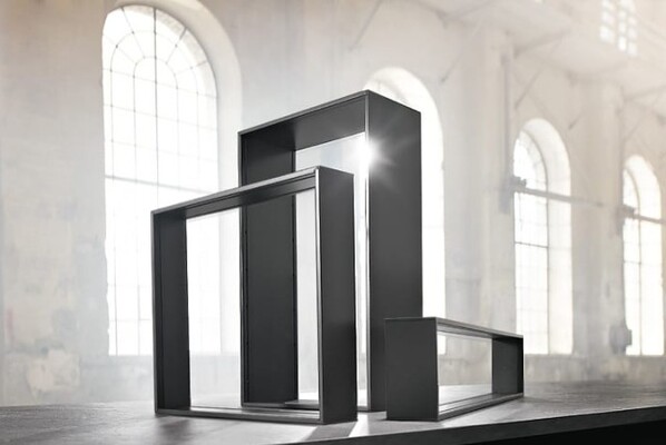 Rangement des tiroirs avec les cadres AMBIA-LINE de Blum